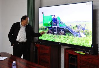 “全程機械化再生稻技術(shù)示范項目”現(xiàn)場測產(chǎn)與觀摩會